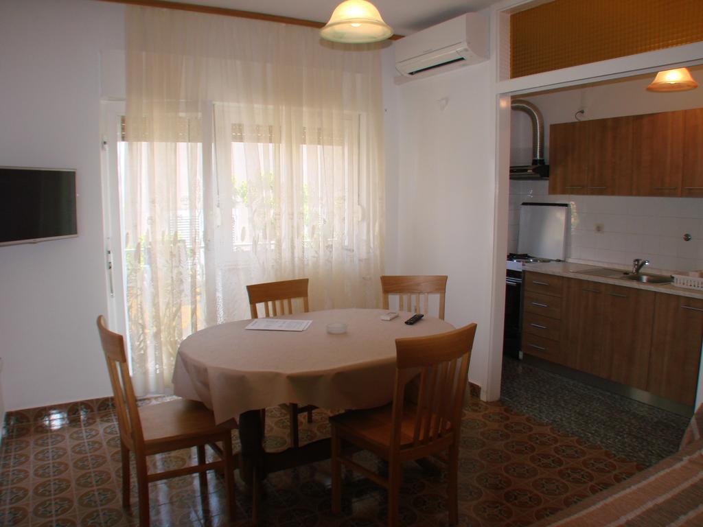 Apartment Matija Trogir Phòng bức ảnh